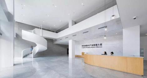 成都海倫天麓銷售中心，東方優(yōu)雅與現(xiàn)代融合的空間縮影！